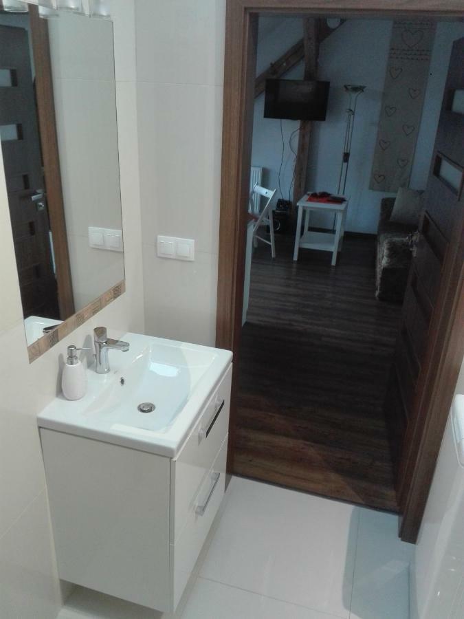 Sky View Condo In Тарновске-Гуры Экстерьер фото